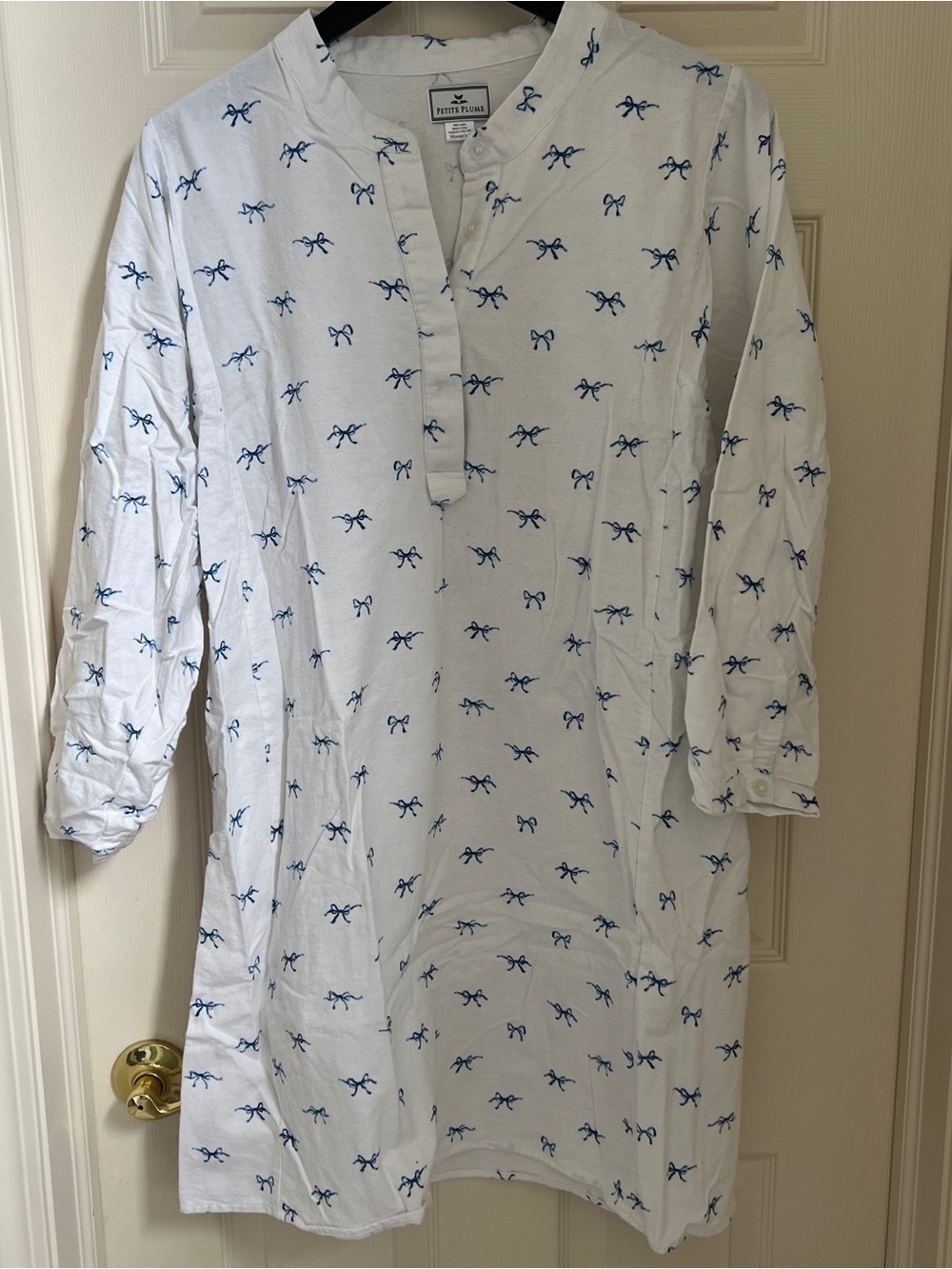 Petite Plume White Nightgown Dress with Blue Bow Print Flannel size large NEW